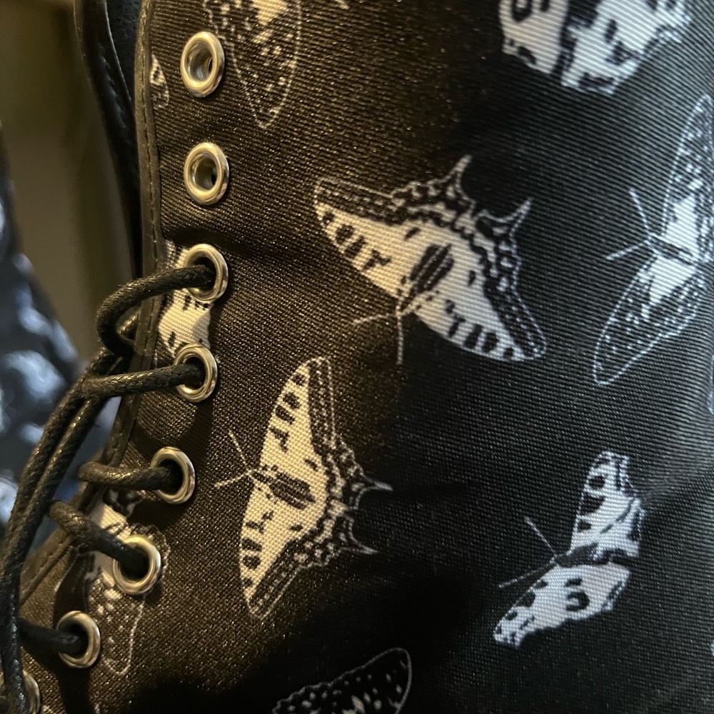 Butterfly combat boots - Picture 6 of 6
